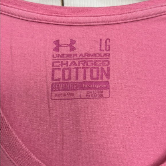 Semi Fitted Under Armour T-Shirt - Picture 2 of 2